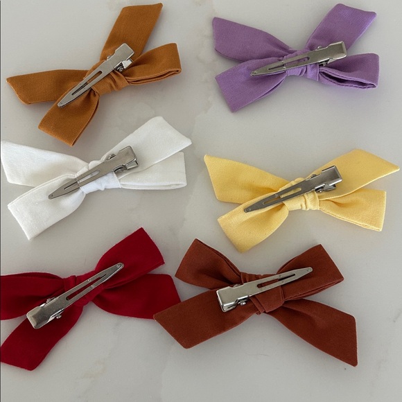 6 Bows - Picture 3 of 3